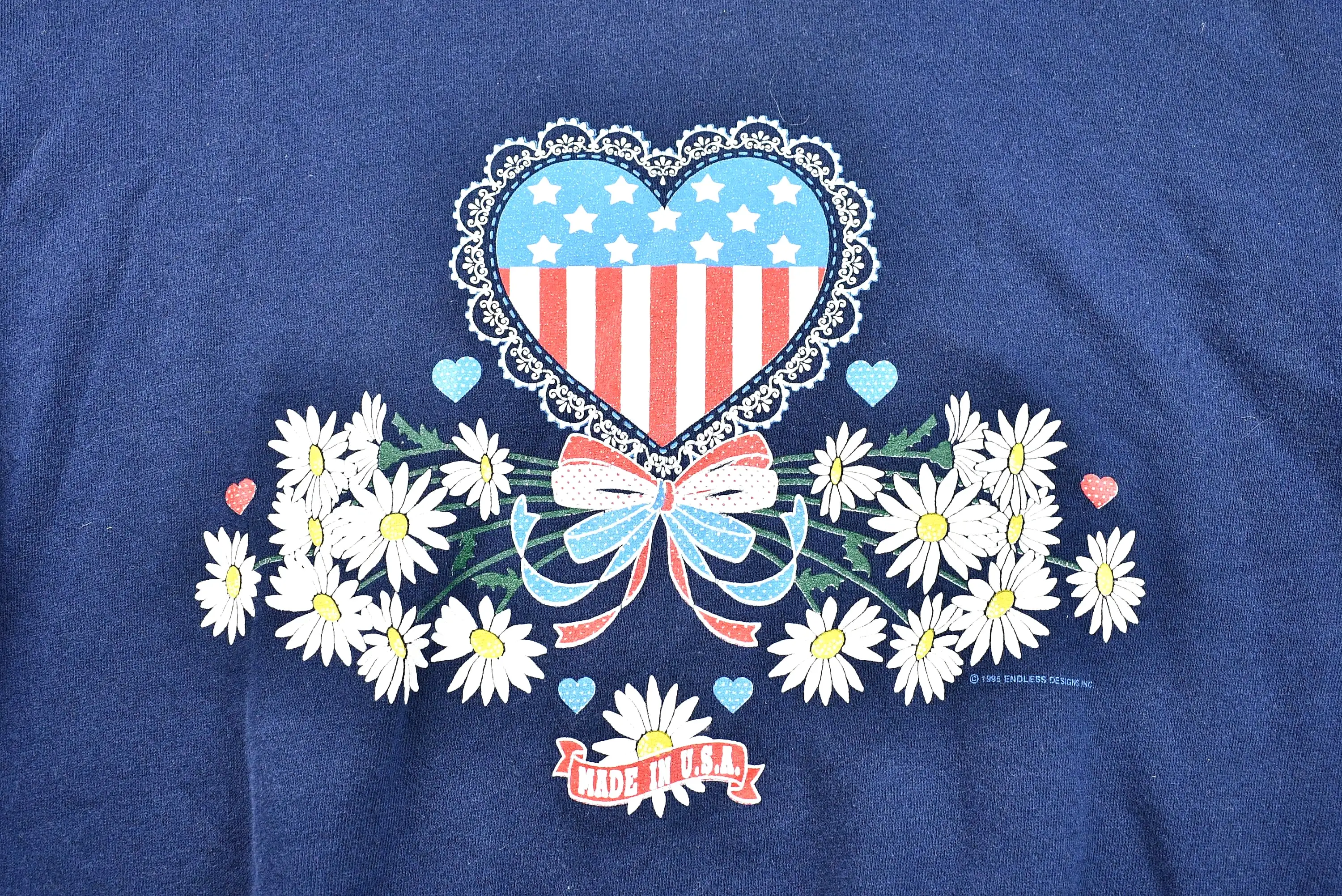 90s Made in USA Graphic Crewneck / American Heart & Flowers Print / Vintage Graphic Tee / Made in USA / Double Collar / American