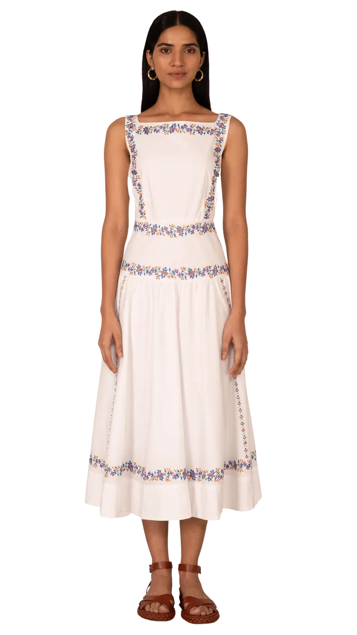 Banjanan Rasia Dress, White