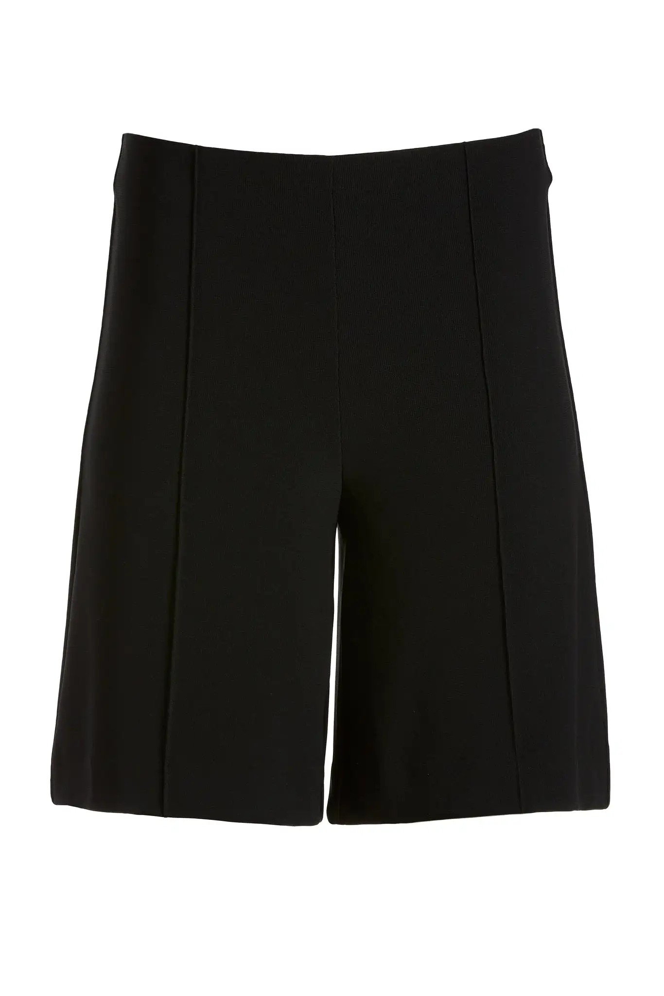 Beyond Travel Wide-Leg Short Jet Black