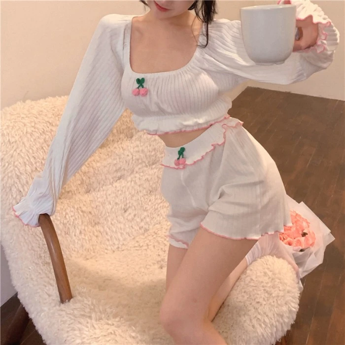 Cherry Outfit AD210051