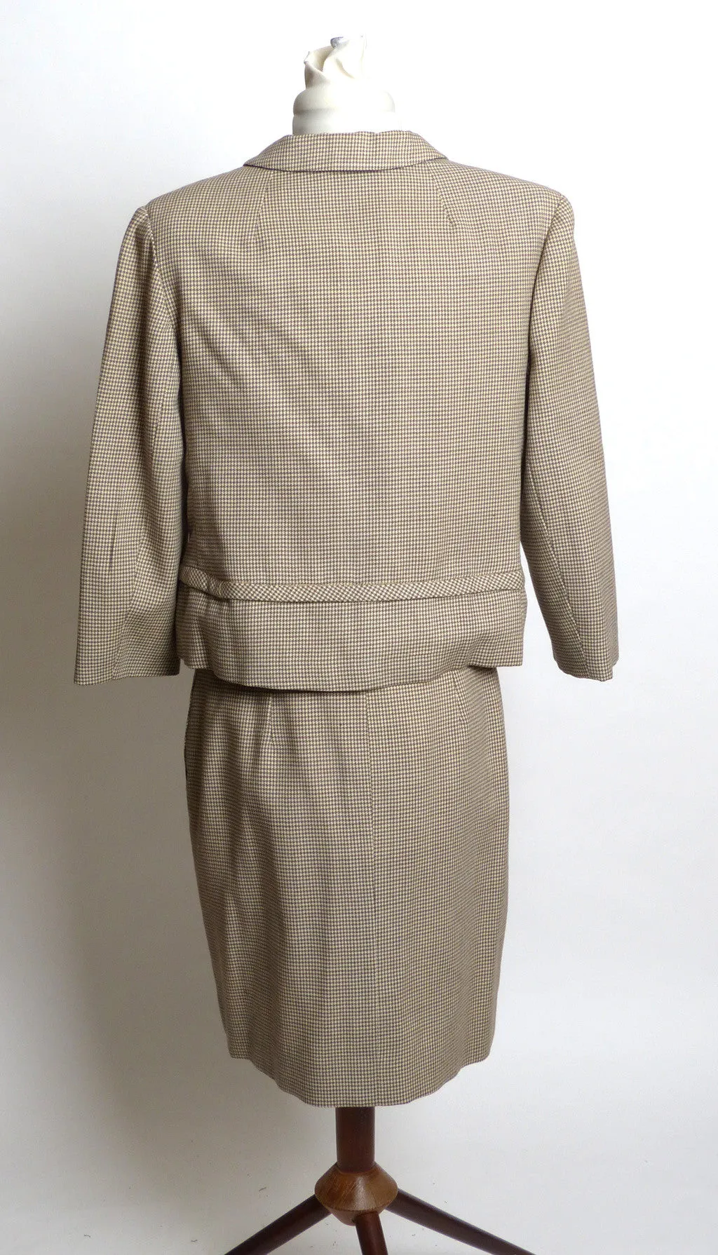 Circa 1940s Wool Brown/Cream Houndstooth Suit