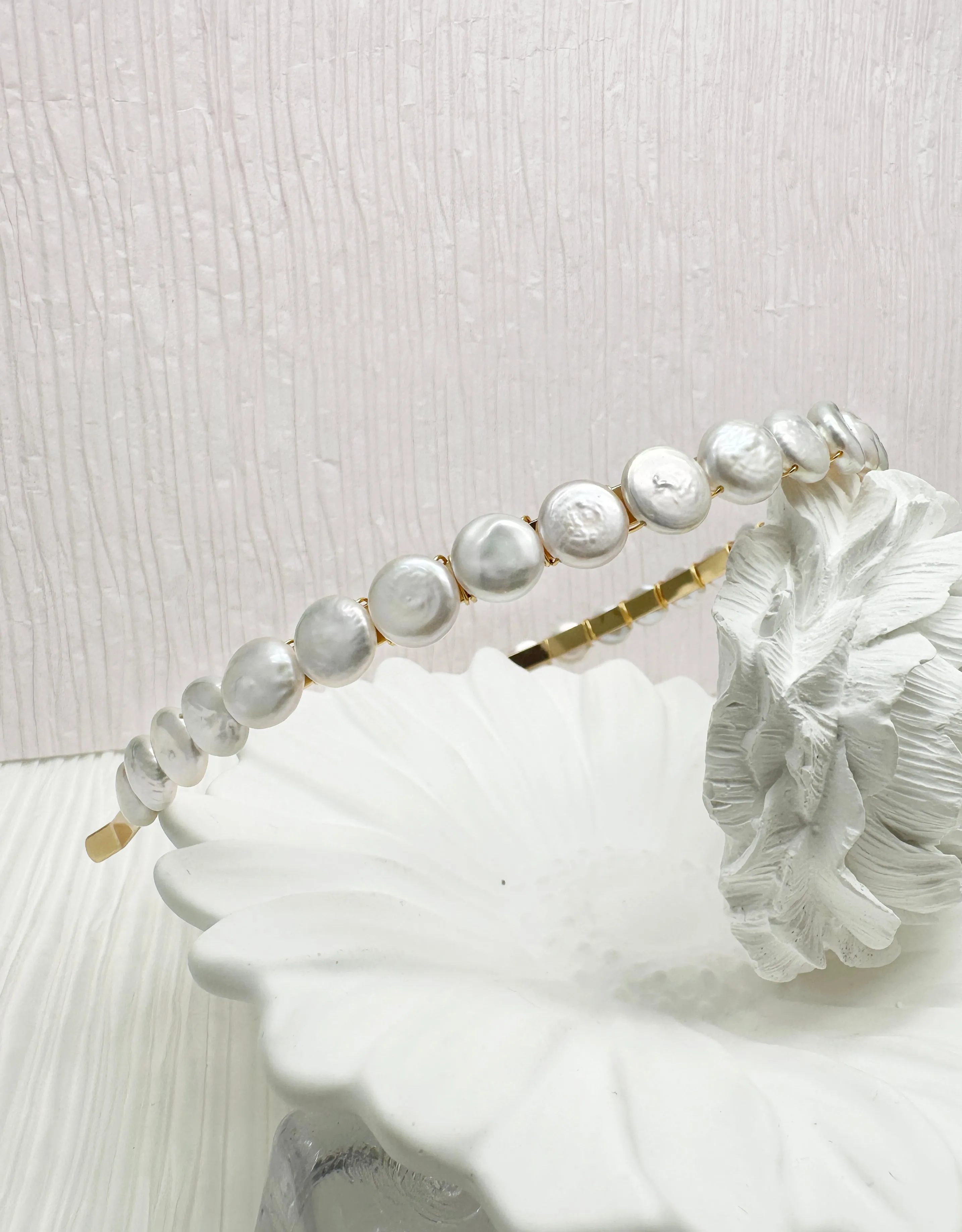 Round Shaped Freshwater Pearls Hair Band LH003